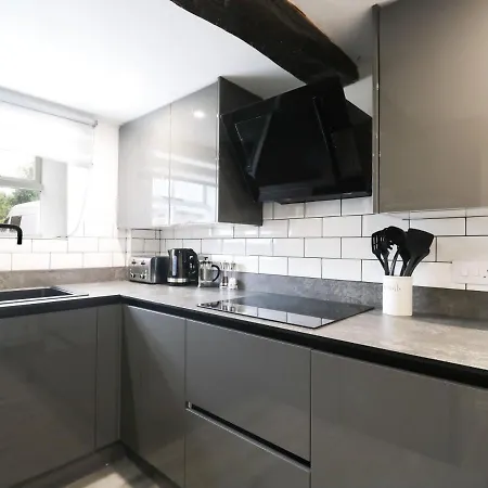 The Hollies Carlisle (Cumbria)