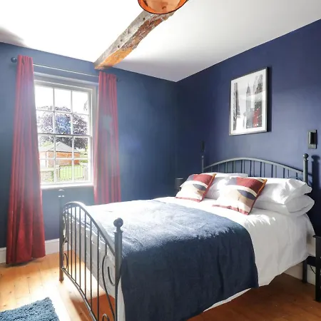 Tatil Evi The Hollies