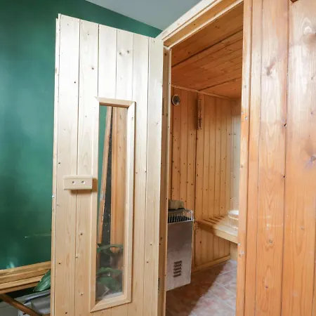 The Hollies Tatil Evi *